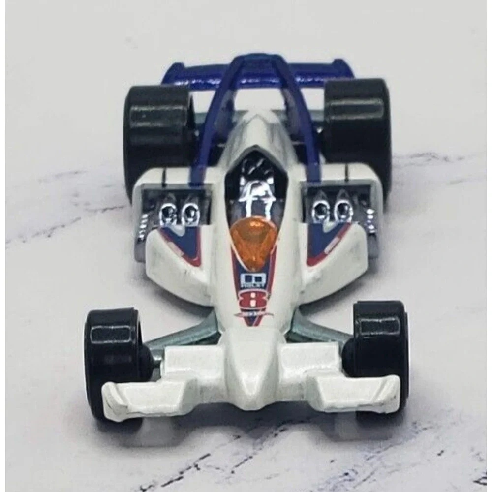 Hot Wheels 2011 World Racers 5-Pack Nitro Scorcher White w/ Red 5 Spoke Wheels
